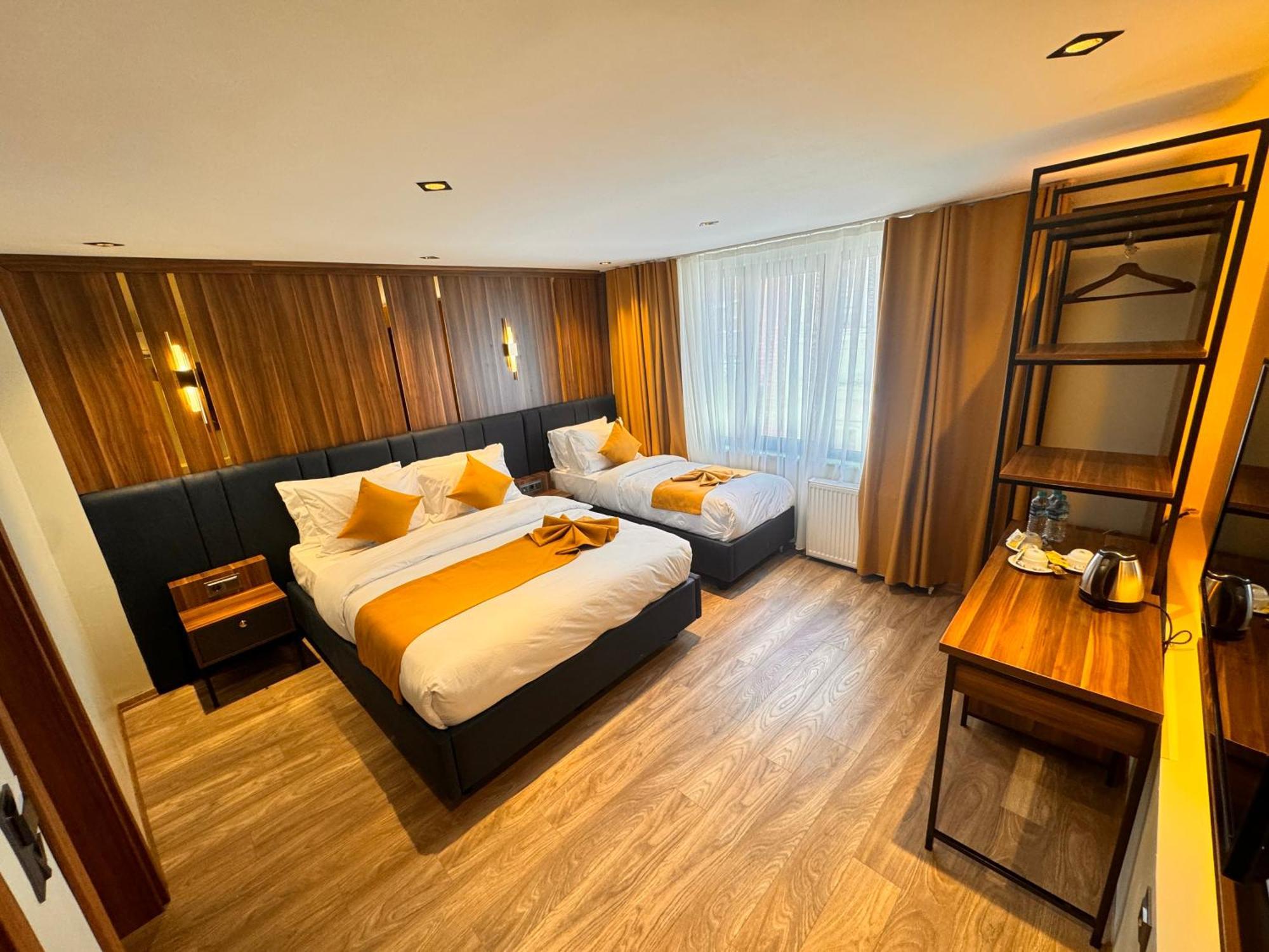 Galata Calm Tale Hotel อิสตันบูล ภายนอก รูปภาพ