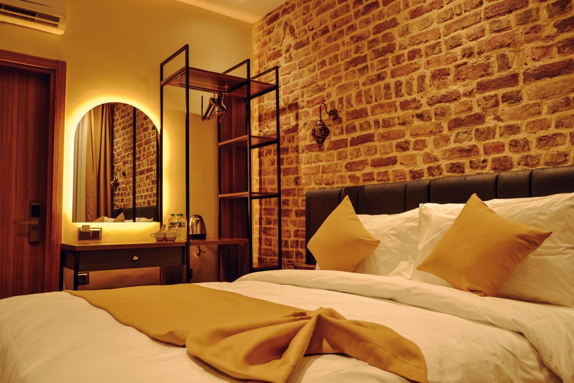 Galata Calm Tale Hotel อิสตันบูล ภายนอก รูปภาพ
