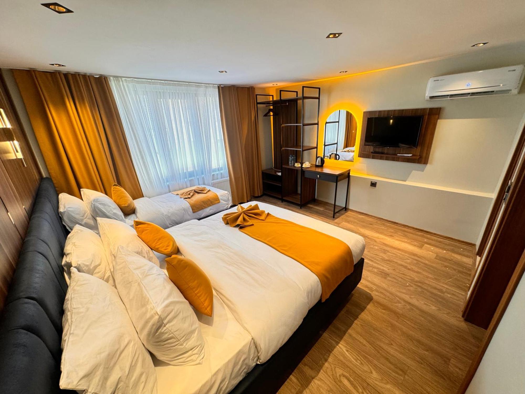 Galata Calm Tale Hotel อิสตันบูล ภายนอก รูปภาพ