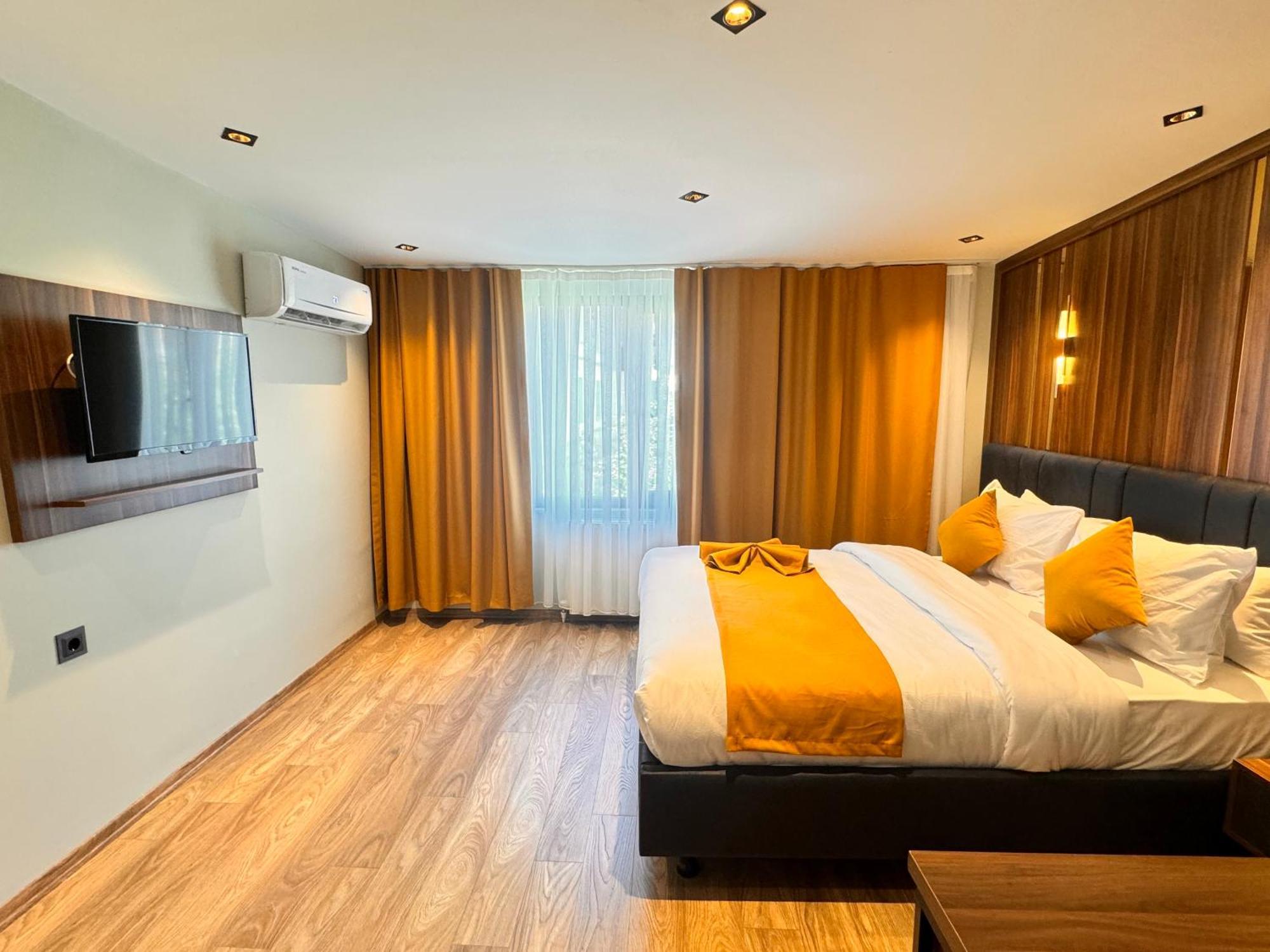 Galata Calm Tale Hotel อิสตันบูล ภายนอก รูปภาพ