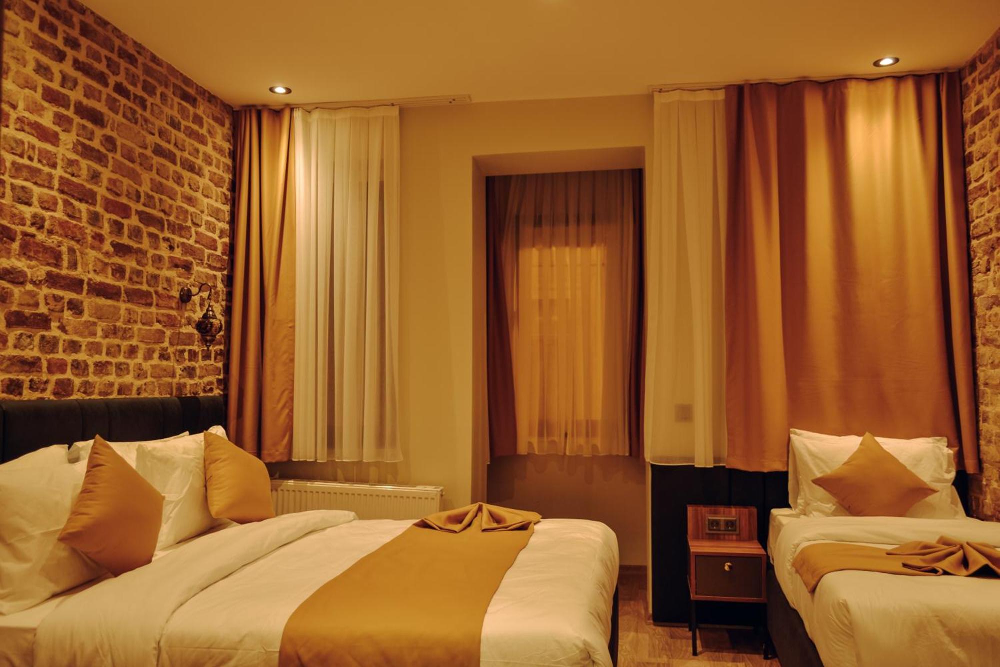 Galata Calm Tale Hotel อิสตันบูล ภายนอก รูปภาพ