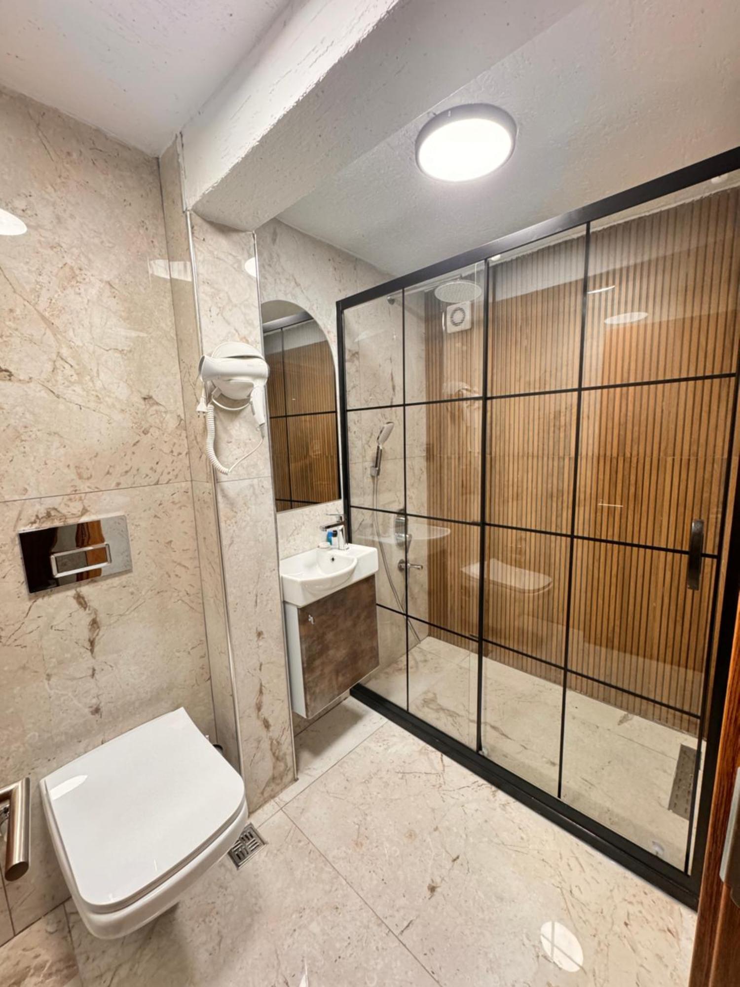 Galata Calm Tale Hotel อิสตันบูล ภายนอก รูปภาพ