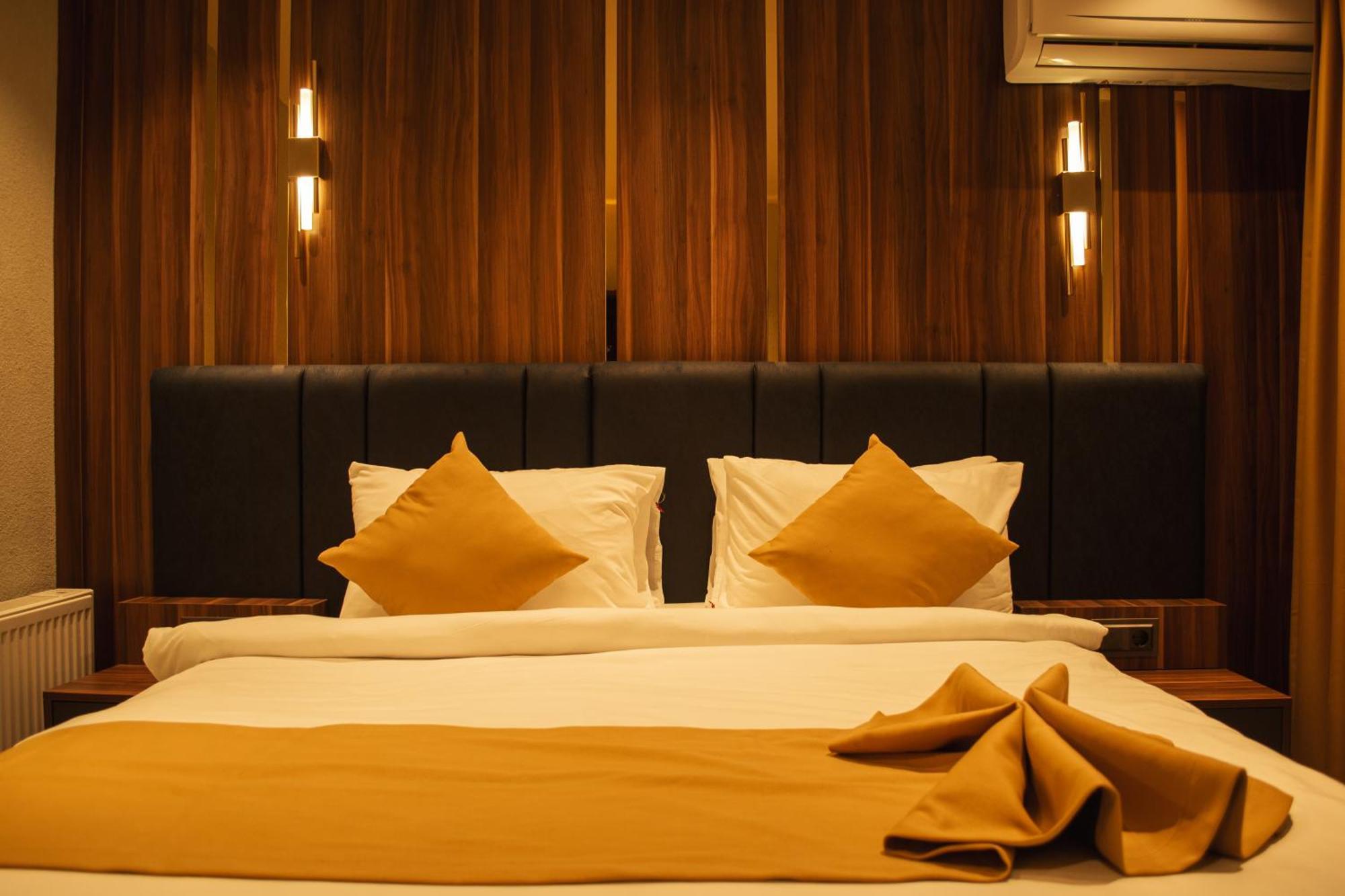 Galata Calm Tale Hotel อิสตันบูล ภายนอก รูปภาพ