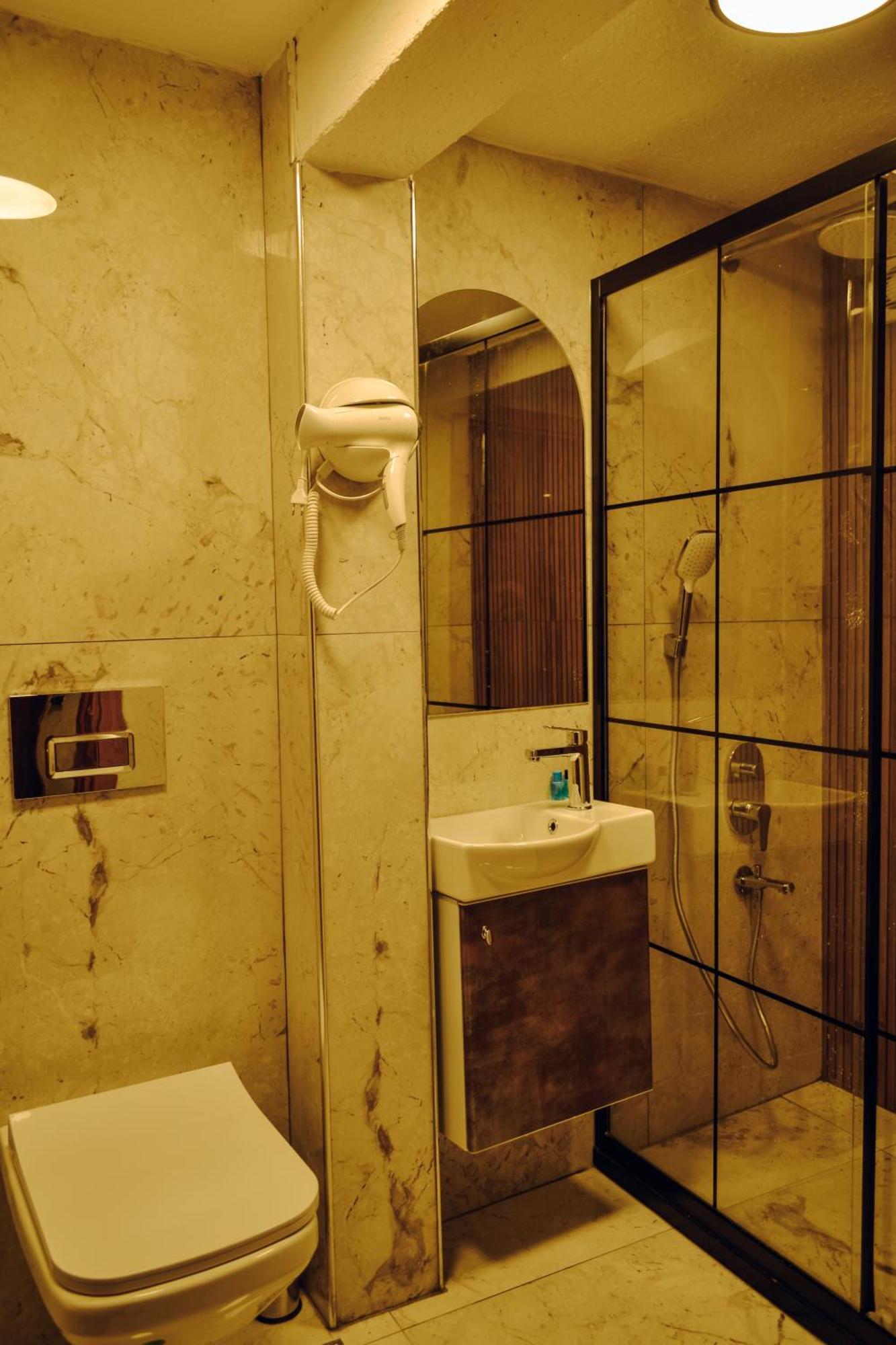 Galata Calm Tale Hotel อิสตันบูล ภายนอก รูปภาพ