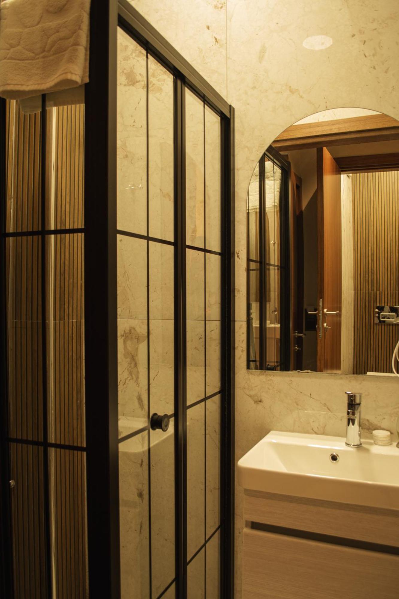 Galata Calm Tale Hotel อิสตันบูล ภายนอก รูปภาพ